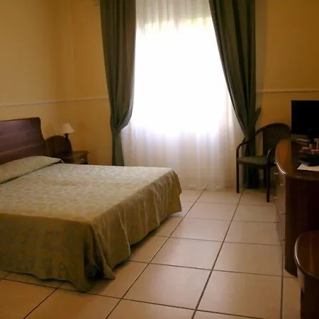 Отель Grand Boston 4*